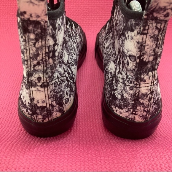 Hot Topic Floral Skull High-top Sneakers Unisex Women’s 11 or Men’s 9 - Picture 4 of 9